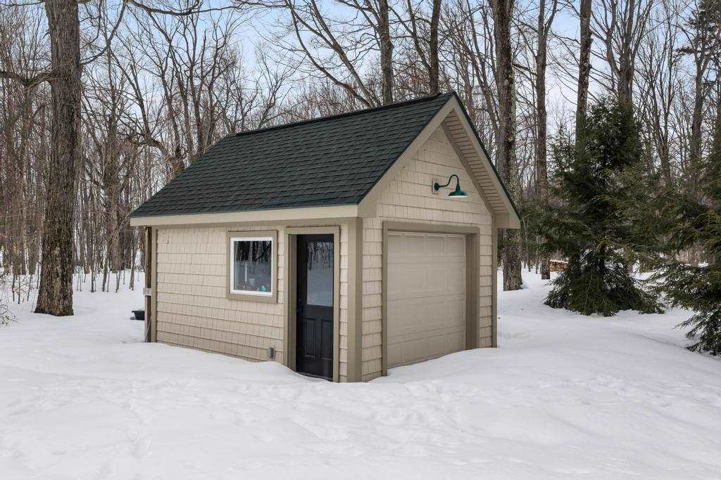 6598 Forest Way Harbor Springs MI 49740