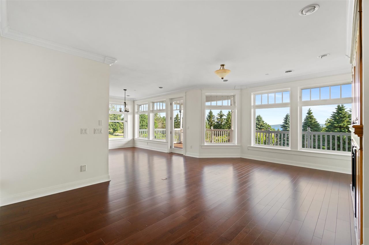 820 Maple Leaf Lane Petoskey MI 49770