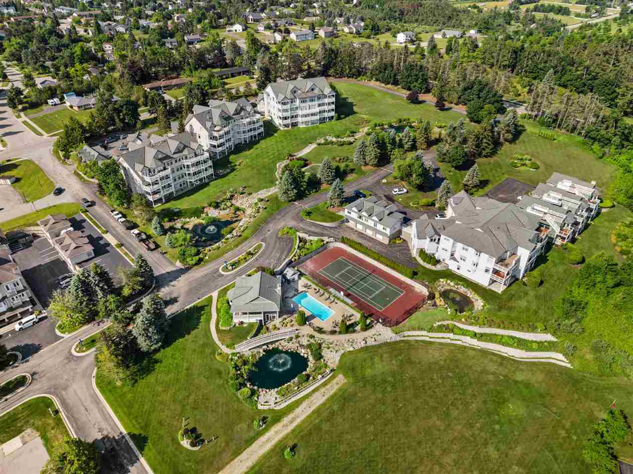 820 Maple Leaf Lane Petoskey MI 49770