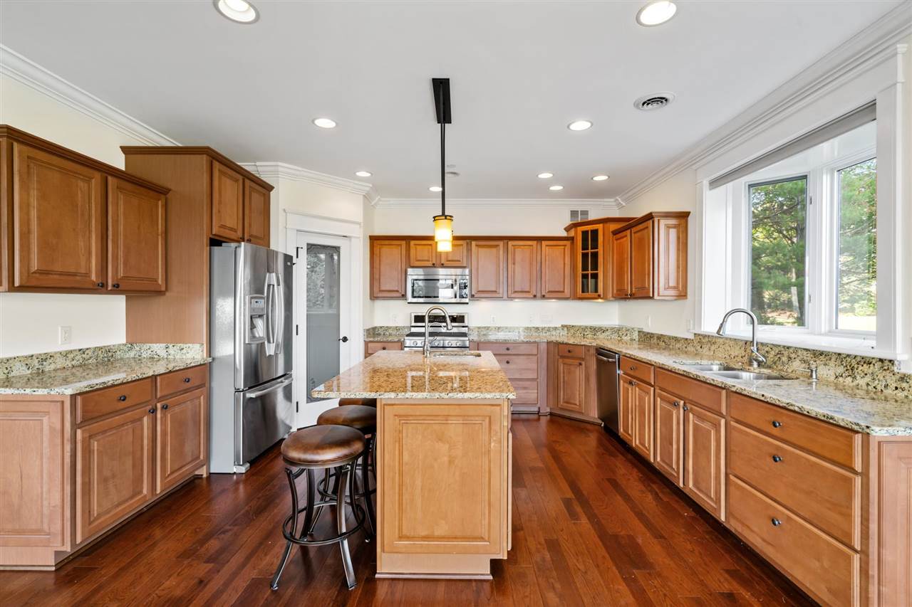 820 Maple Leaf Lane Petoskey MI 49770