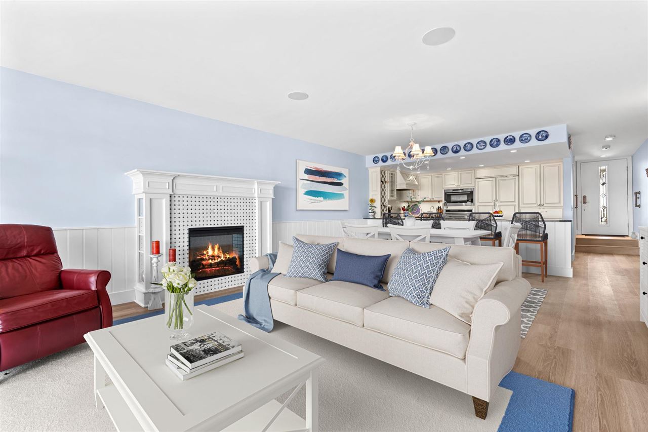 526 E Bay Street Harbor Springs MI 49740