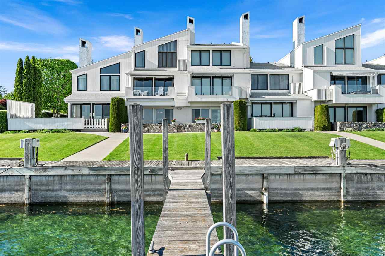 526 E Bay Street Harbor Springs MI 49740