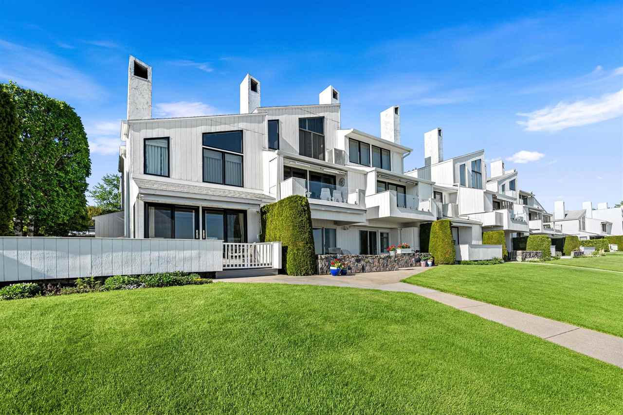 526 E Bay Street Harbor Springs MI 49740