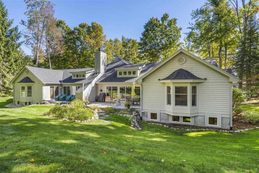 5186 Greystone Court Harbor Springs MI 49740
