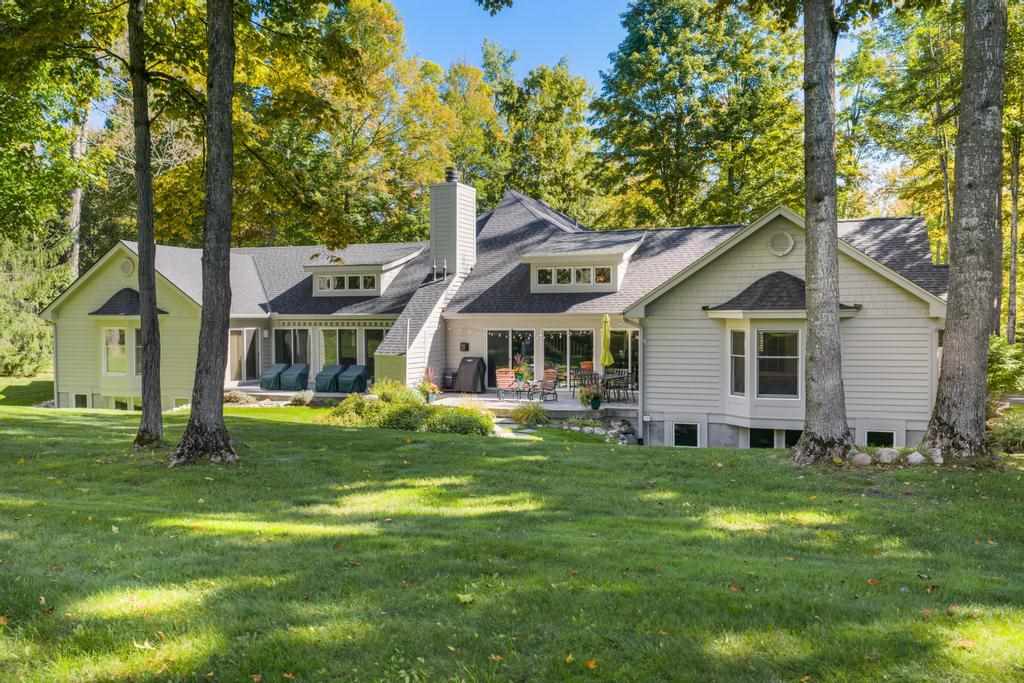 5186 Greystone Court Harbor Springs MI 49740
