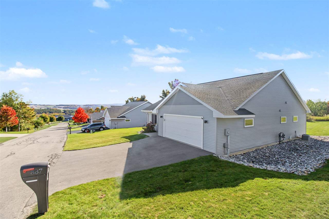 887 Red Oak Way Petoskey MI 49770