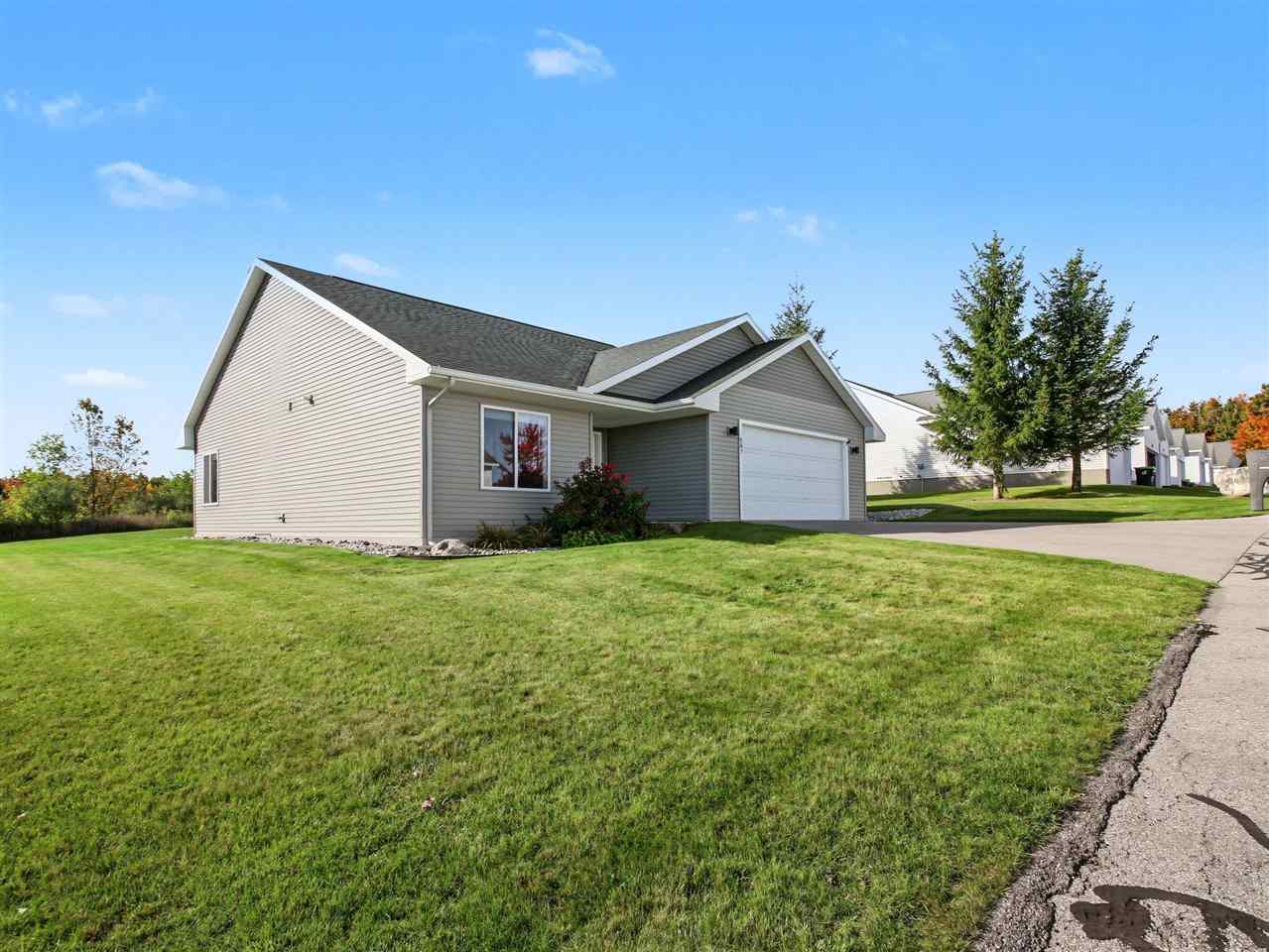 887 Red Oak Way Petoskey MI 49770