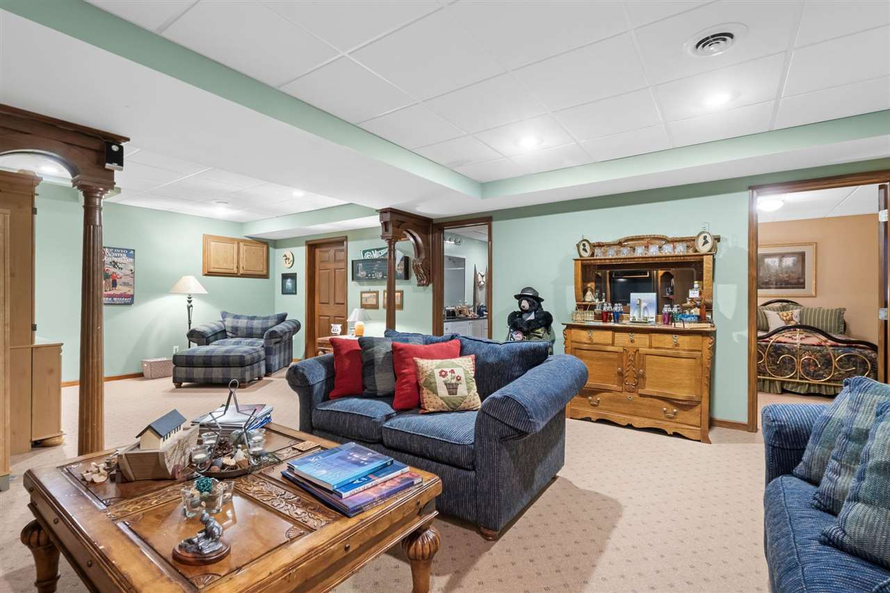 4251 Pinehurst Lane Harbor Springs MI 49740