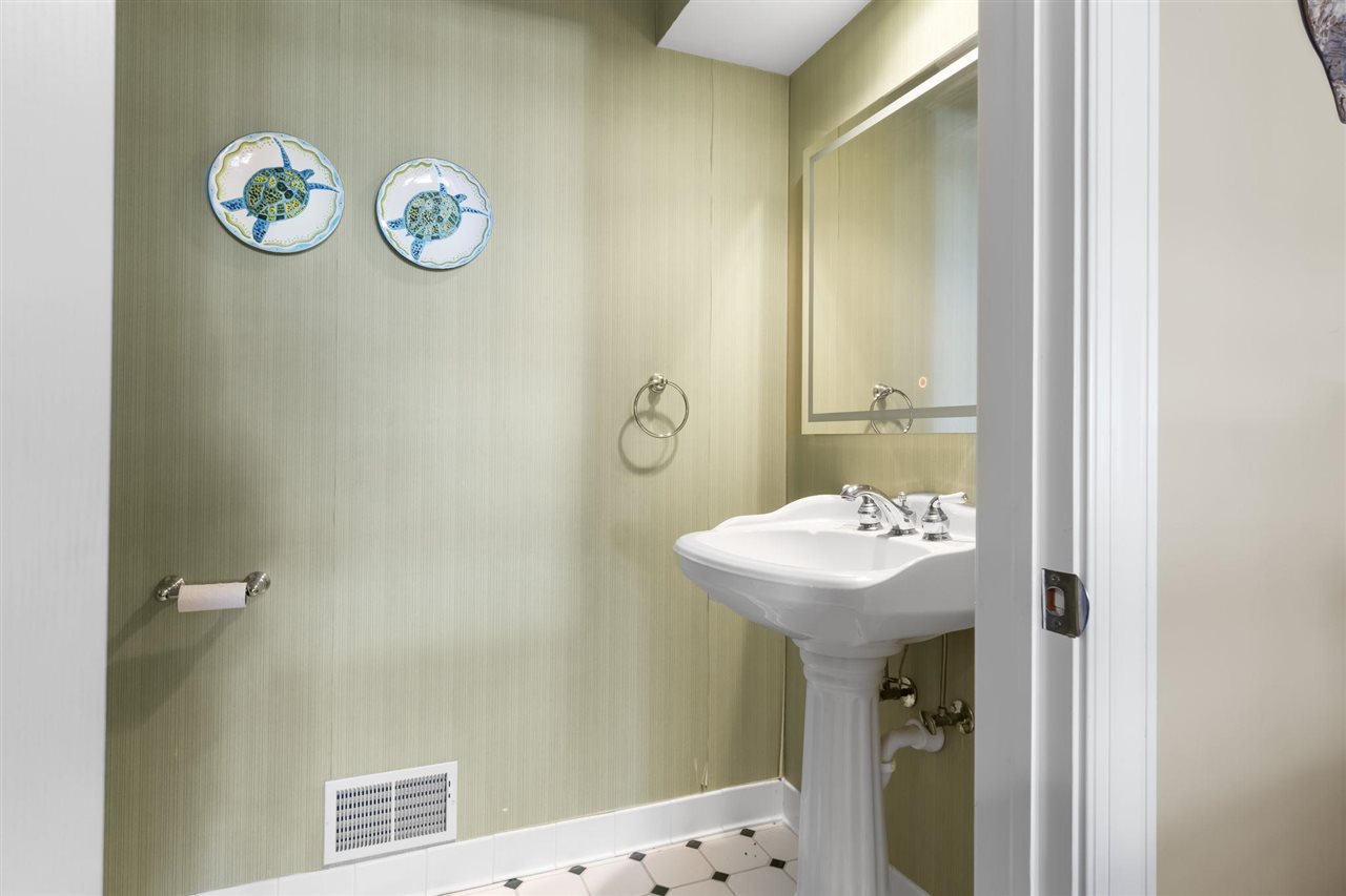 4251 Pinehurst Lane Harbor Springs MI 49740
