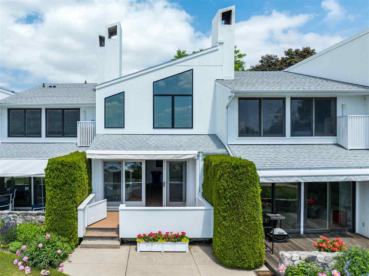 528 E Bay Street Harbor Springs MI 49740