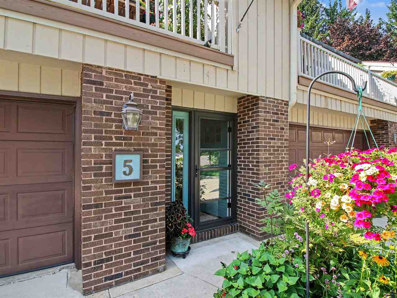 1287 Lachaumier Drive Petoskey MI 49770