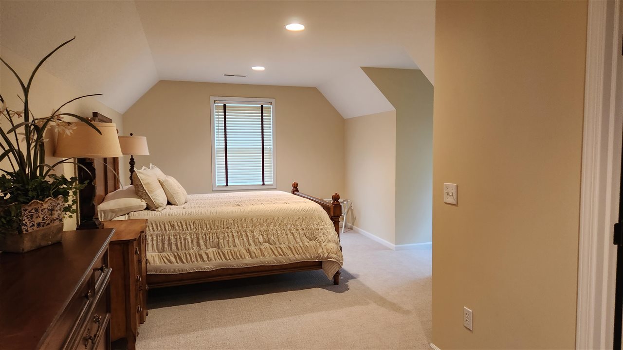 3224 Cliffs Bay Harbor MI 49770
