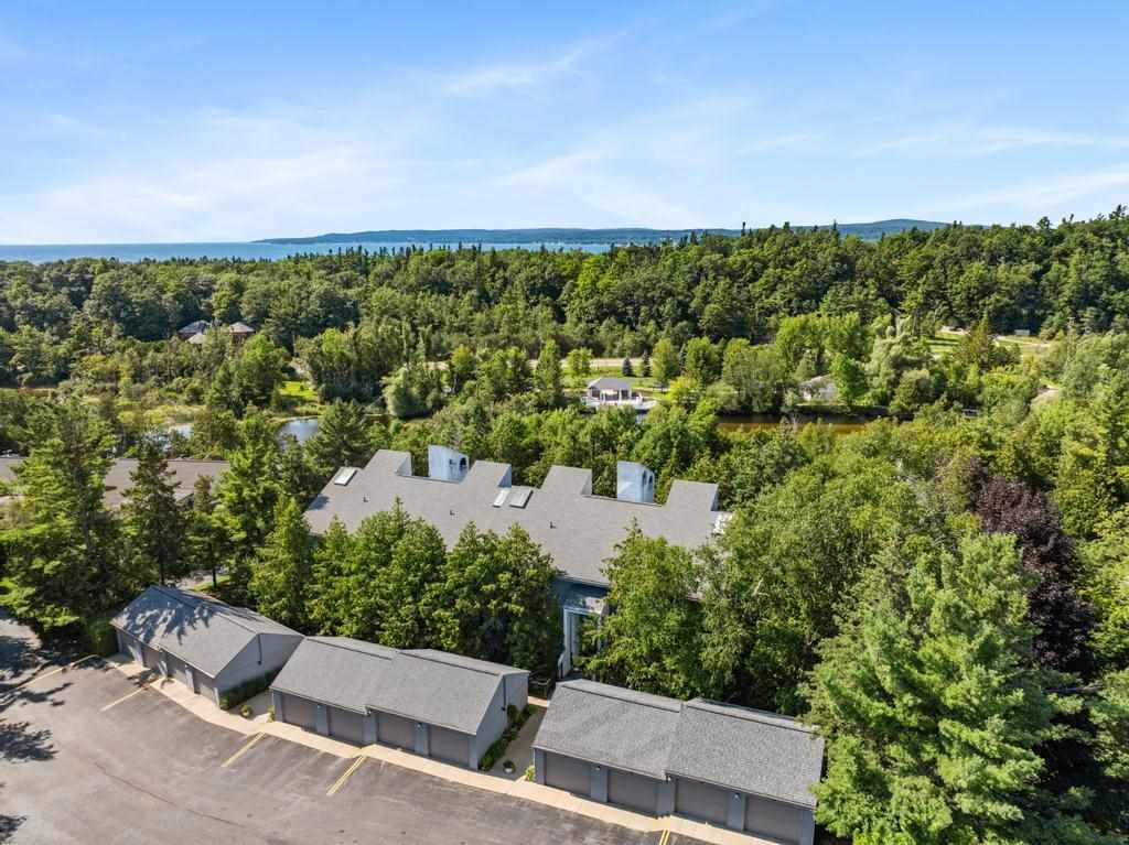 1551 Konle Petoskey MI 49770