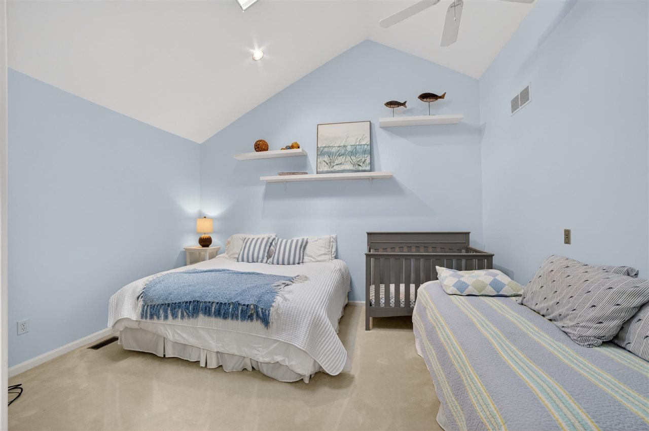 6040 Pine Lake Club Charlevoix MI 49720