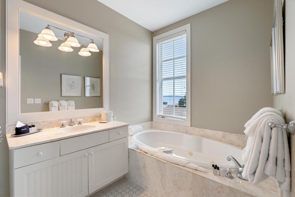 623 Lakeside Court Bay Harbor MI 49770