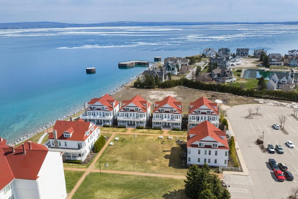 623 Lakeside Court Bay Harbor MI 49770