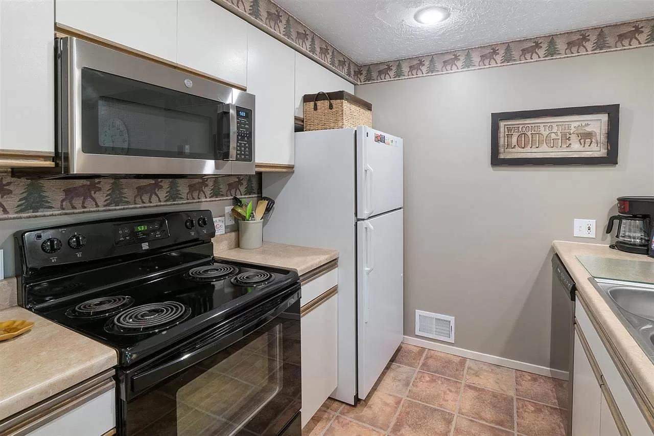 4749 S Pleasantview Road Harbor Springs MI 49740