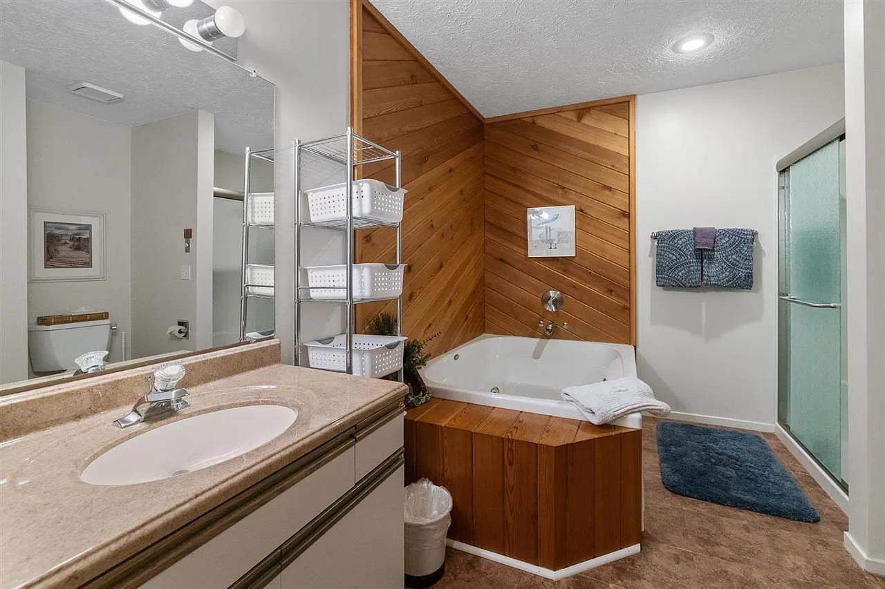 4749 S Pleasantview Road Harbor Springs MI 49740