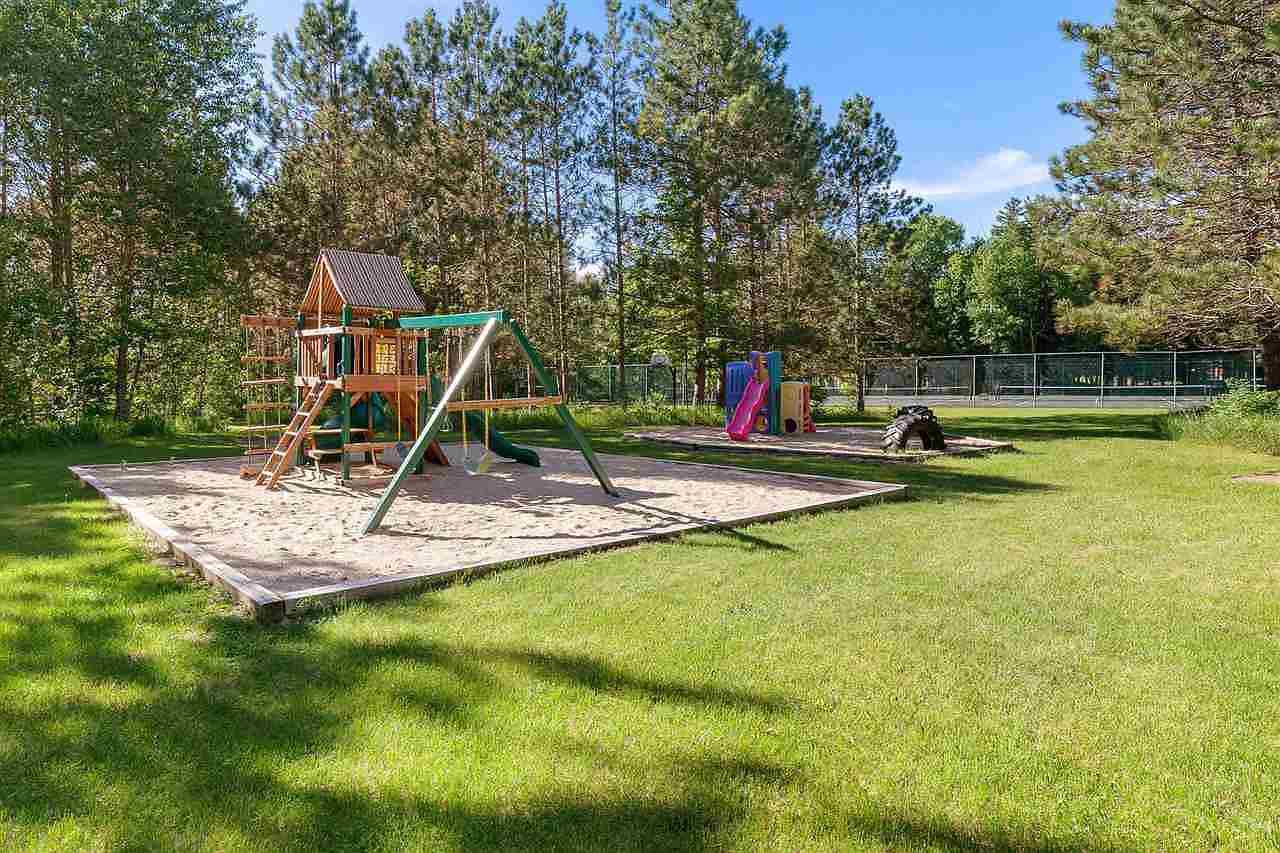 4749 S Pleasantview Road Harbor Springs MI 49740