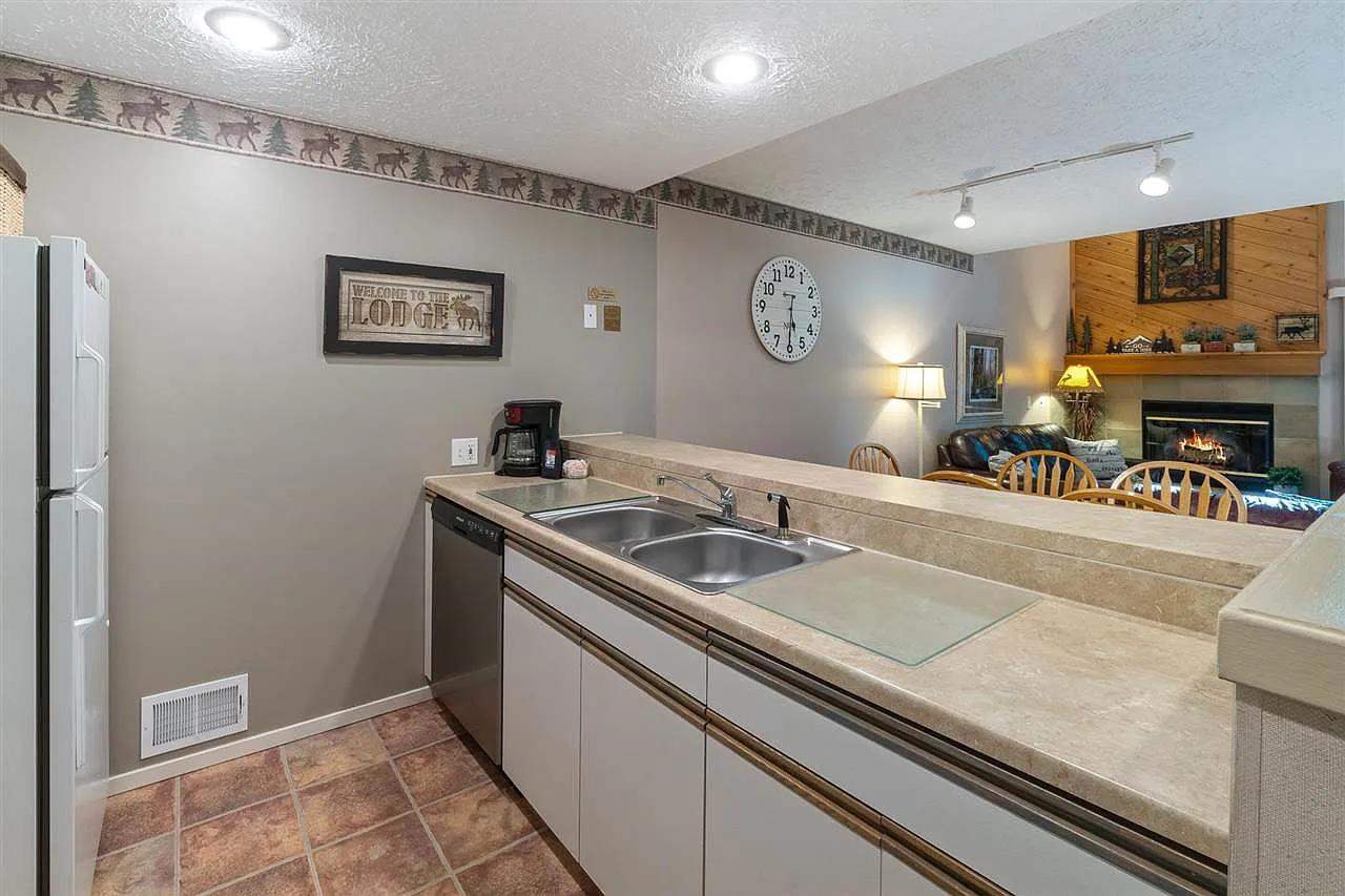 4749 S Pleasantview Road Harbor Springs MI 49740