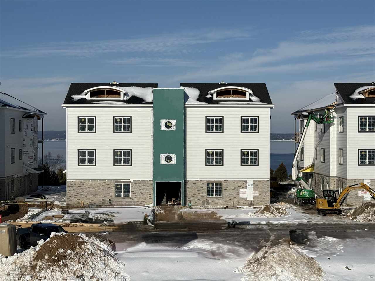 631 Lakeview Drive Bay Harbor MI 49770