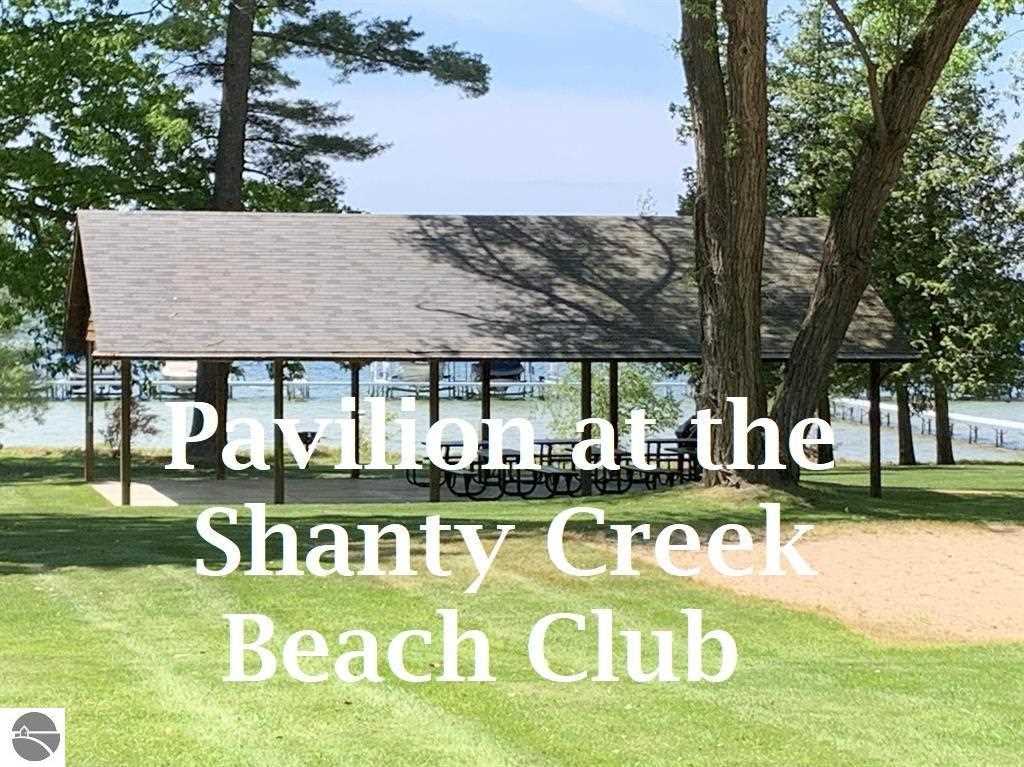 6865 Pinebrook Drive Bellaire MI 49615