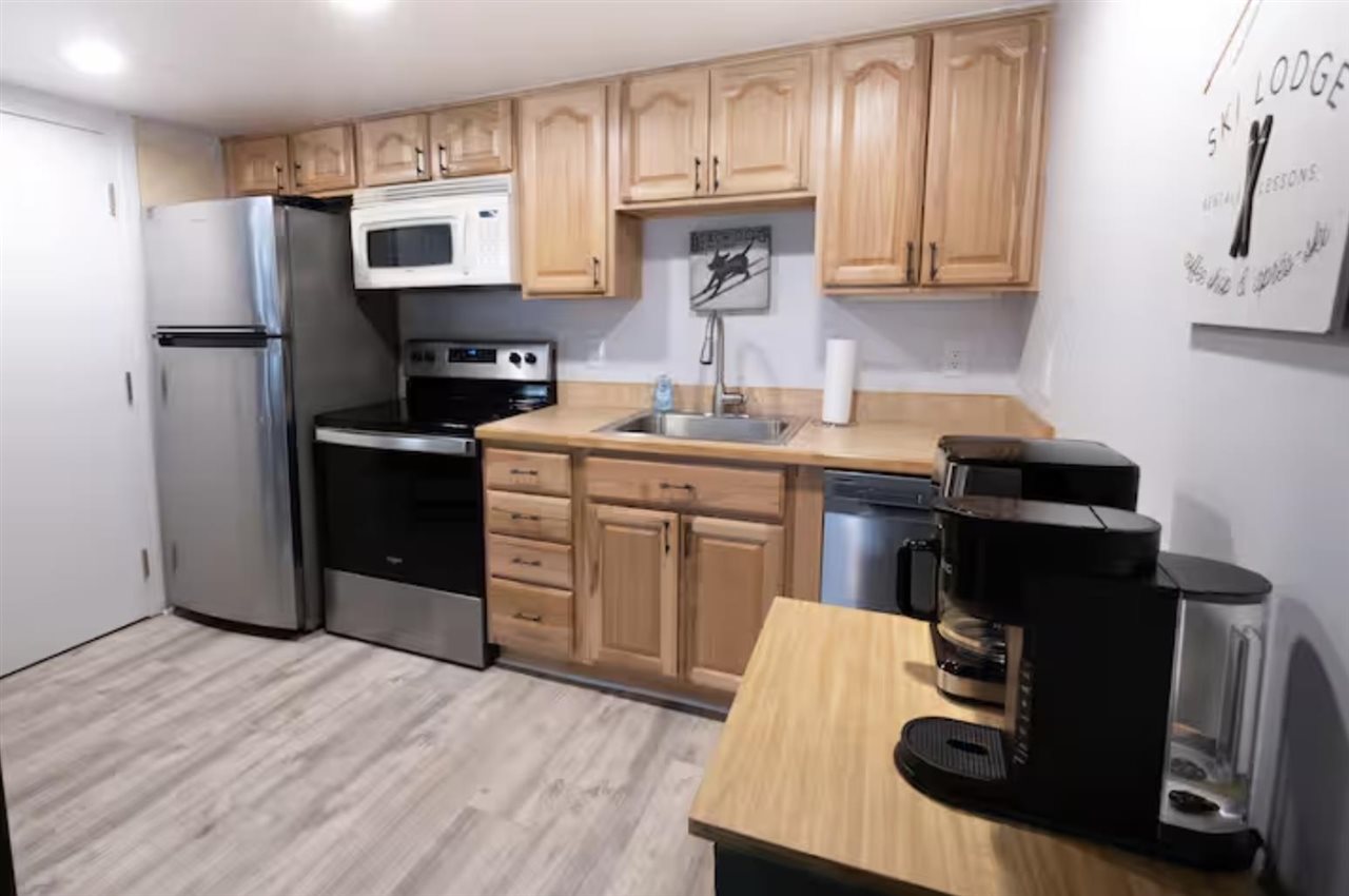 6519 Schuss Mountain Lane Custer MI 49659