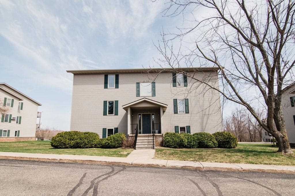 2067 Woods Lane Petoskey MI 49770