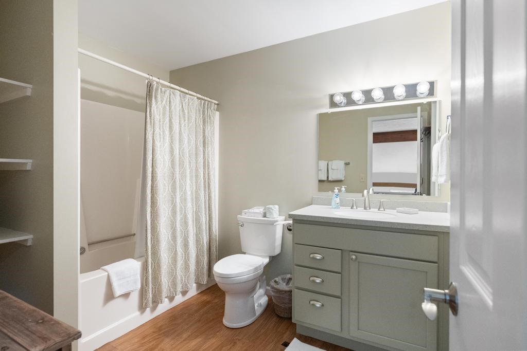 4749 Pleasantview Road Harbor Springs MI 49740