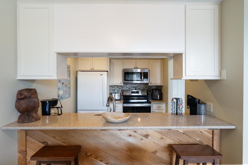 4749 Pleasantview Road Harbor Springs MI 49740