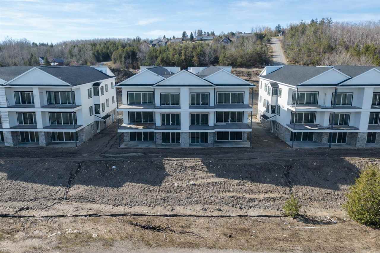 631 Lakeview Drive Bay Harbor MI 49770