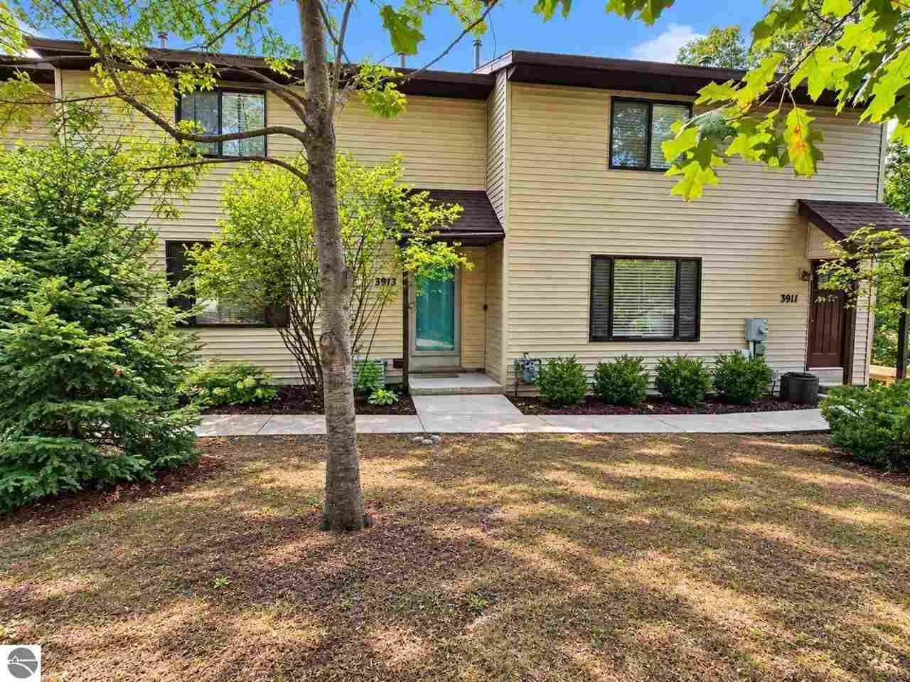3913 Emily Lane Traverse City MI 49686