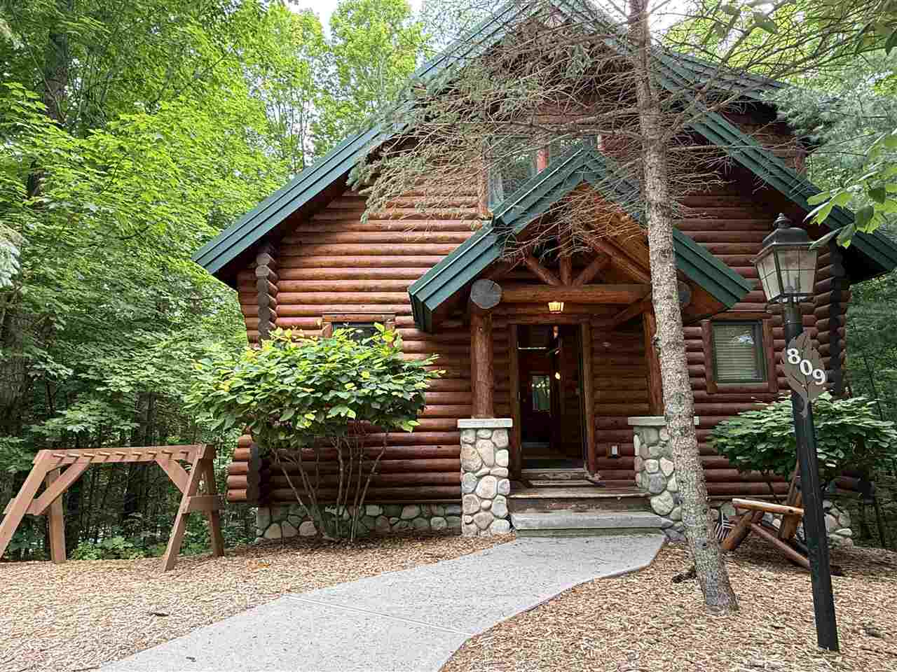 670 Beech Drive Boyne City MI 49712