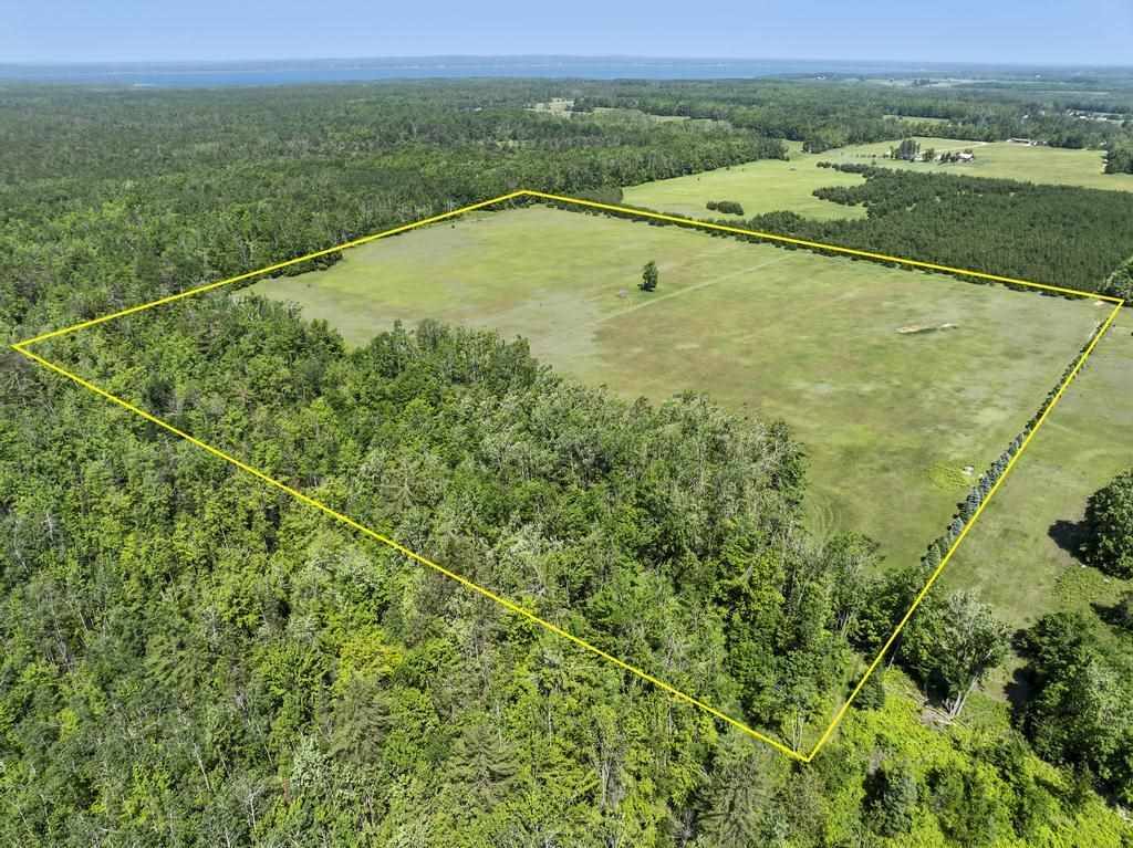 2720 Whiting Road Cheboygan MI 49721