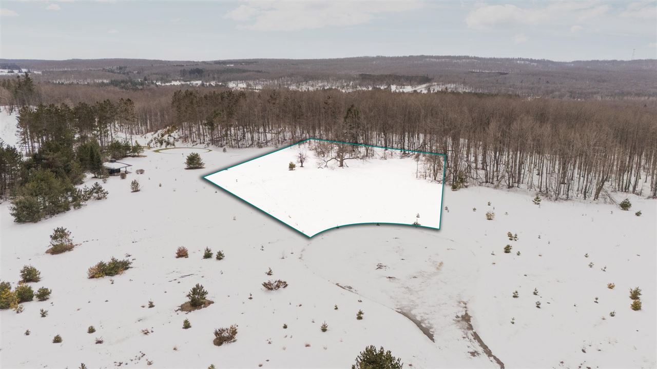 2522 Red Hawk Court Harbor Springs MI 49740