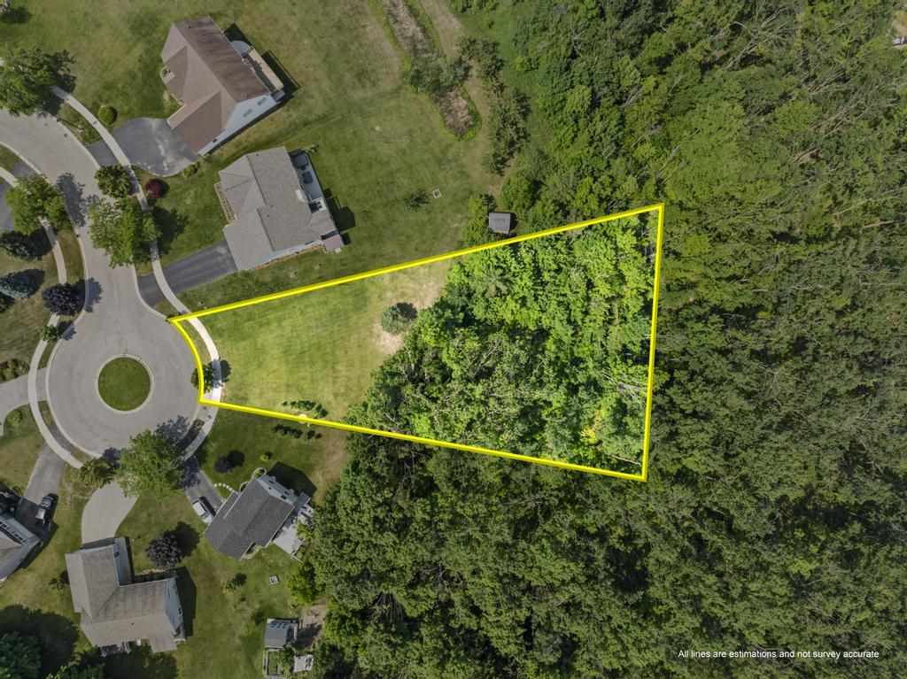 200 Lakewood Court Petoskey MI 49770