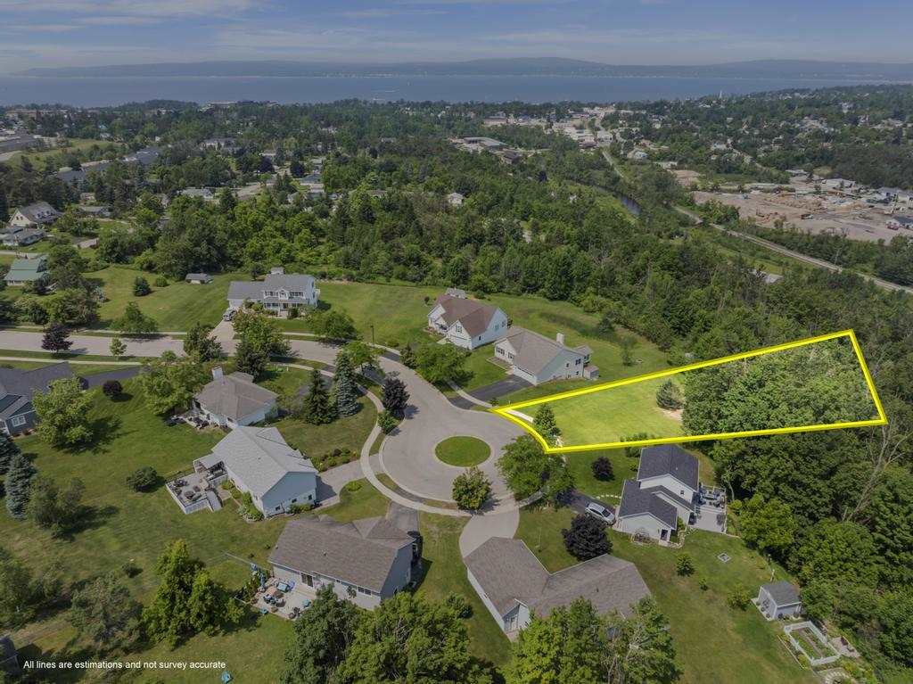 200 Lakewood Court Petoskey MI 49770