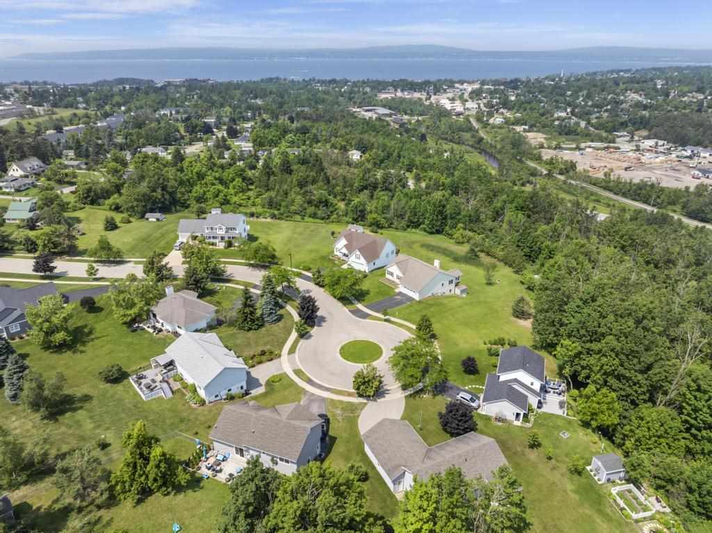 200 Lakewood Court Petoskey MI 49770