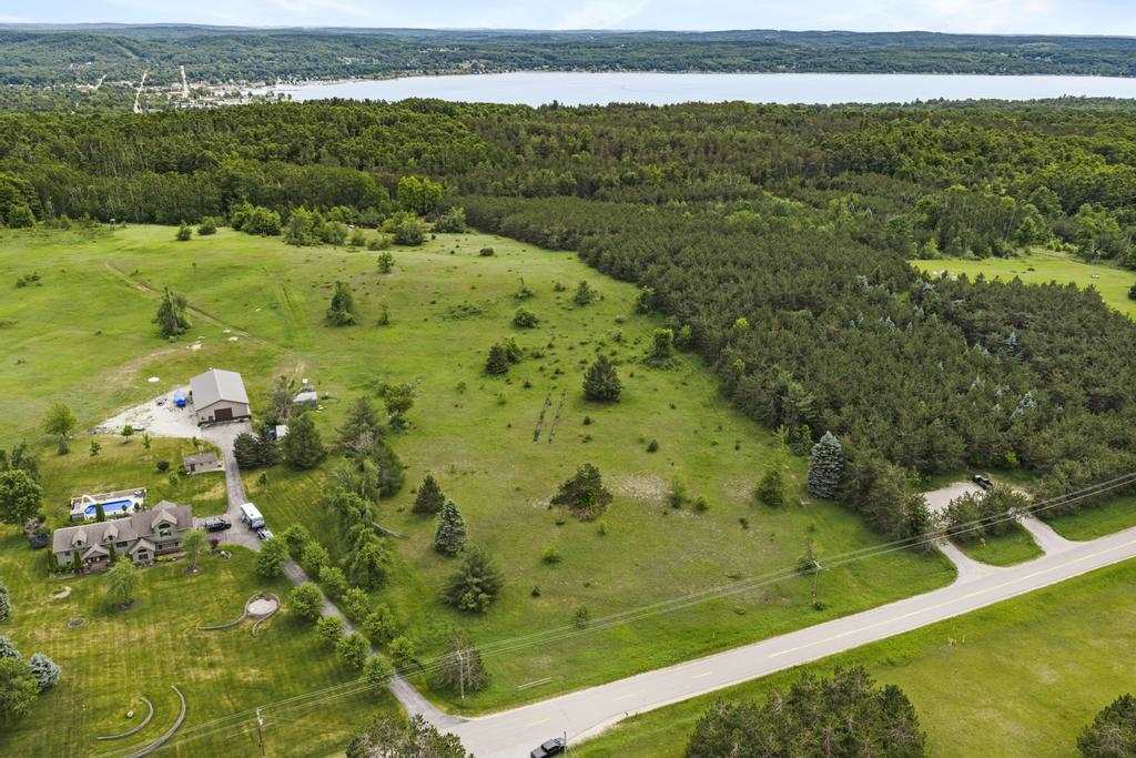 Tbd W Clute Road Boyne City MI 49712