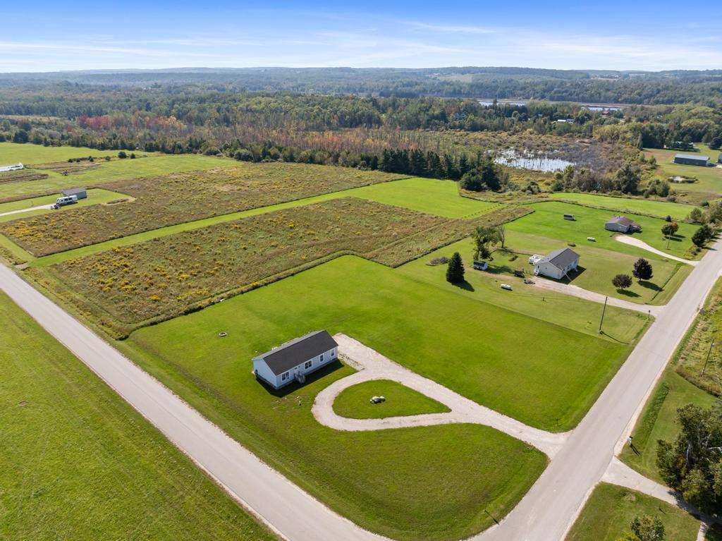 00 Wickersham Road Charlevoix MI 49720-9557