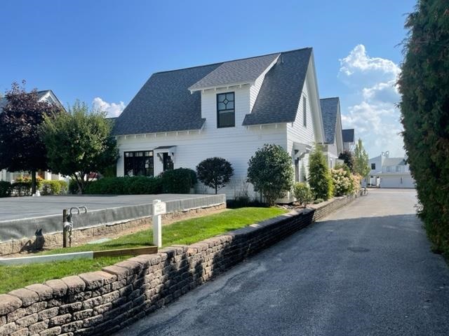 575 E Bay Street Harbor Springs MI 49740-9747