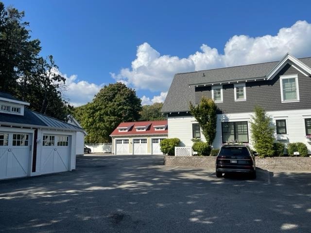 575 E Bay Street Harbor Springs MI 49740-9747