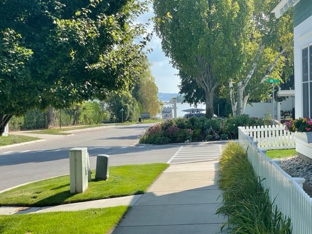 575 E Bay Street Harbor Springs MI 49740-9747