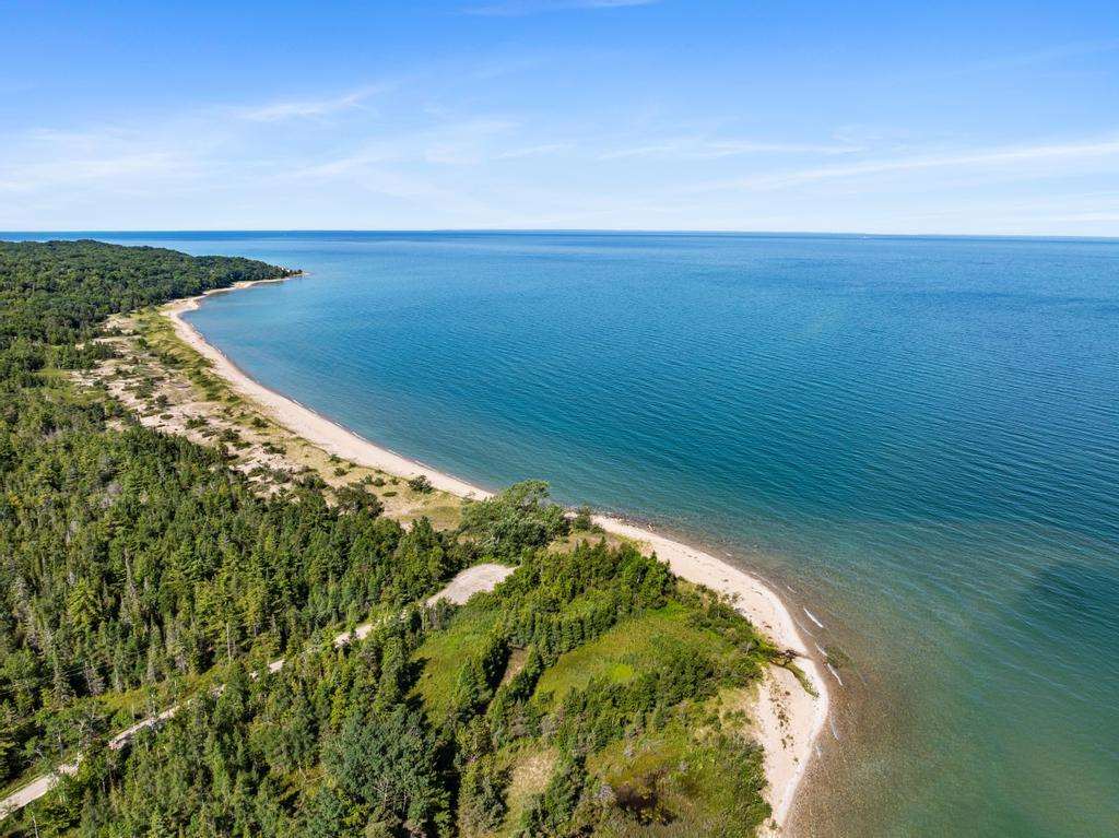 Tbd Wadsworth Street Harbor Springs MI 49740