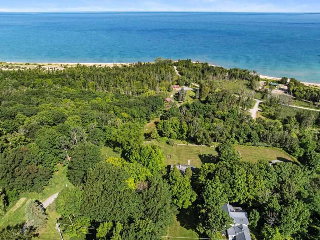 Tbd Wadsworth Street Harbor Springs MI 49740