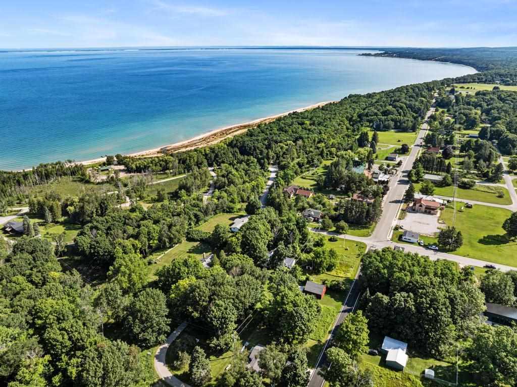 Tbd Wadsworth Street Harbor Springs MI 49740