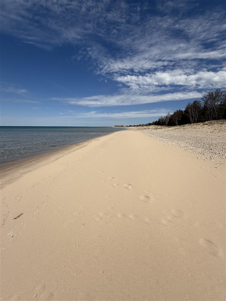 Tbd Sturgeon Bay Harbor Springs MI 49740