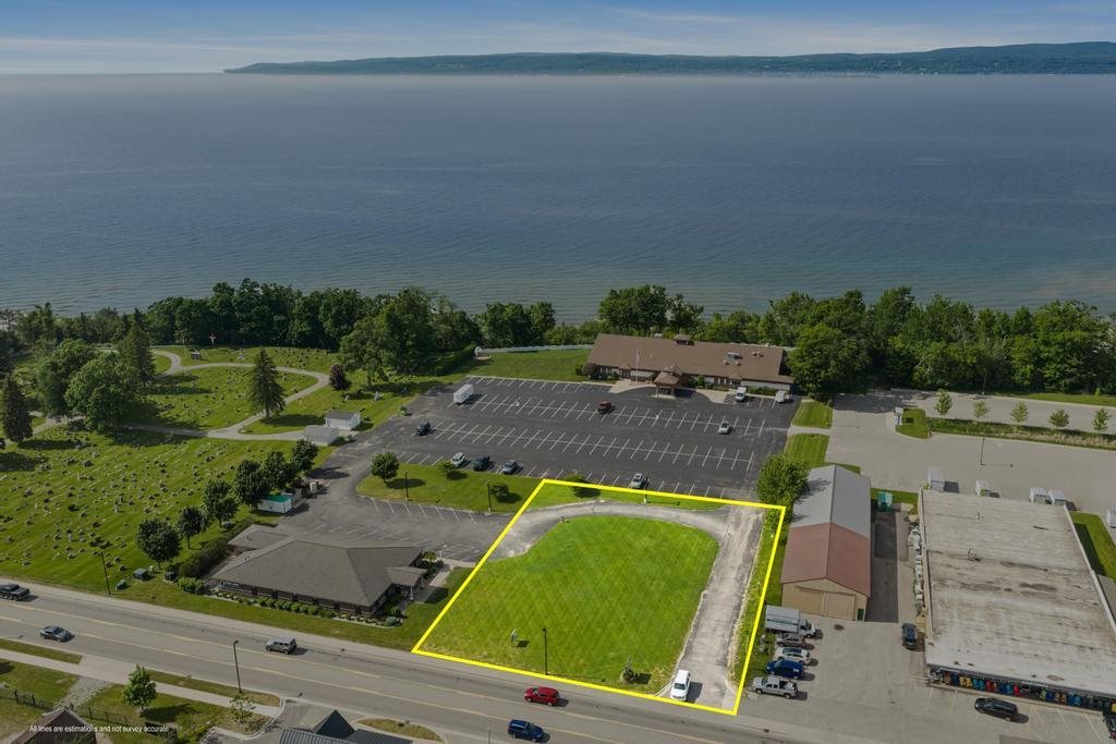 1110 Charlevoix Avenue Petoskey MI 49770