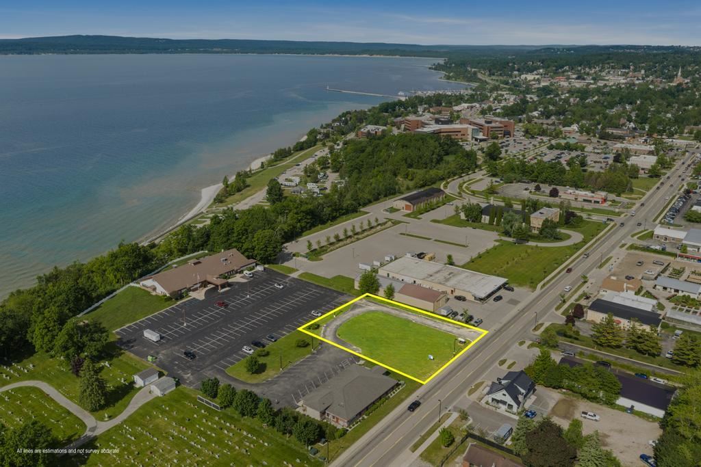 1110 Charlevoix Avenue Petoskey MI 49770