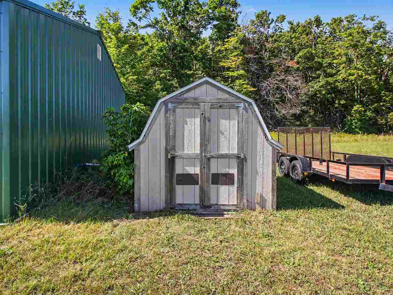 3753 E Levering Road Levering MI 49755